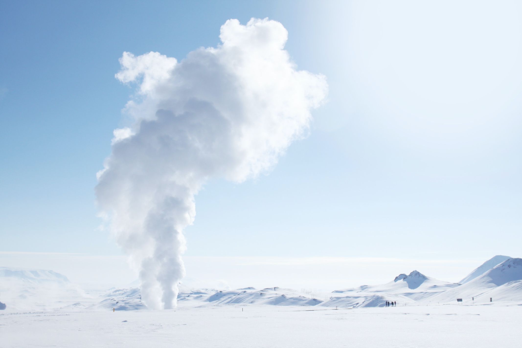 where does the heat for geothermal energy come from